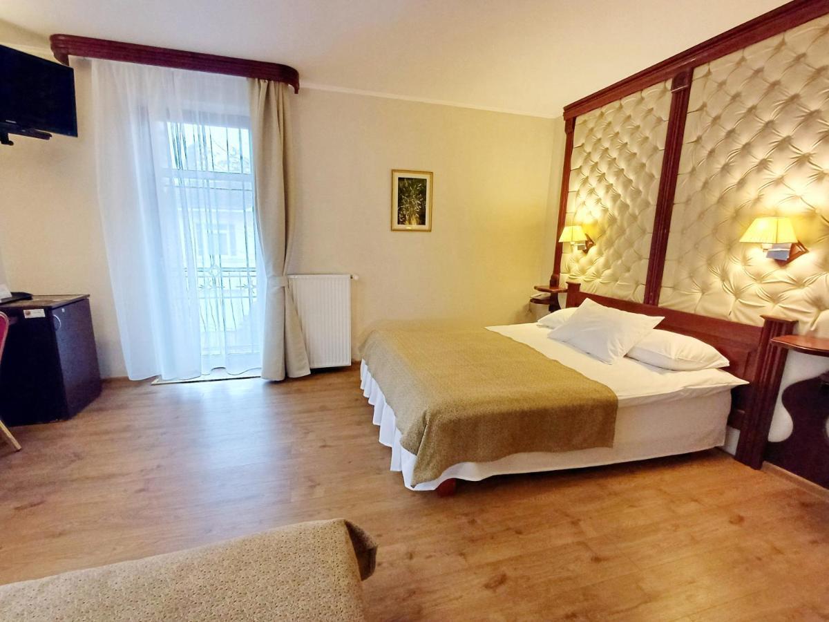 Pegasa Pils Spa Hotel Jūrkalne Buitenkant foto