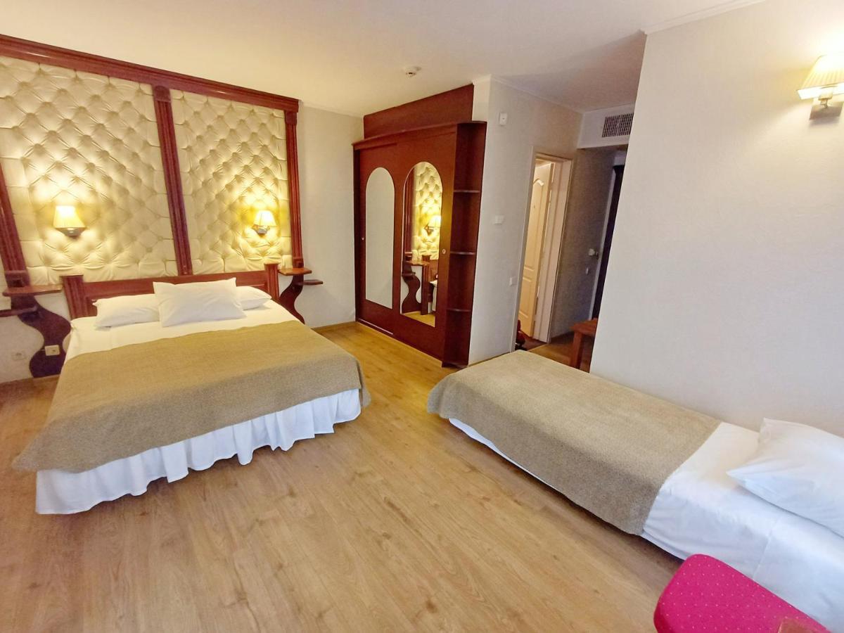 Pegasa Pils Spa Hotel Jūrkalne Buitenkant foto