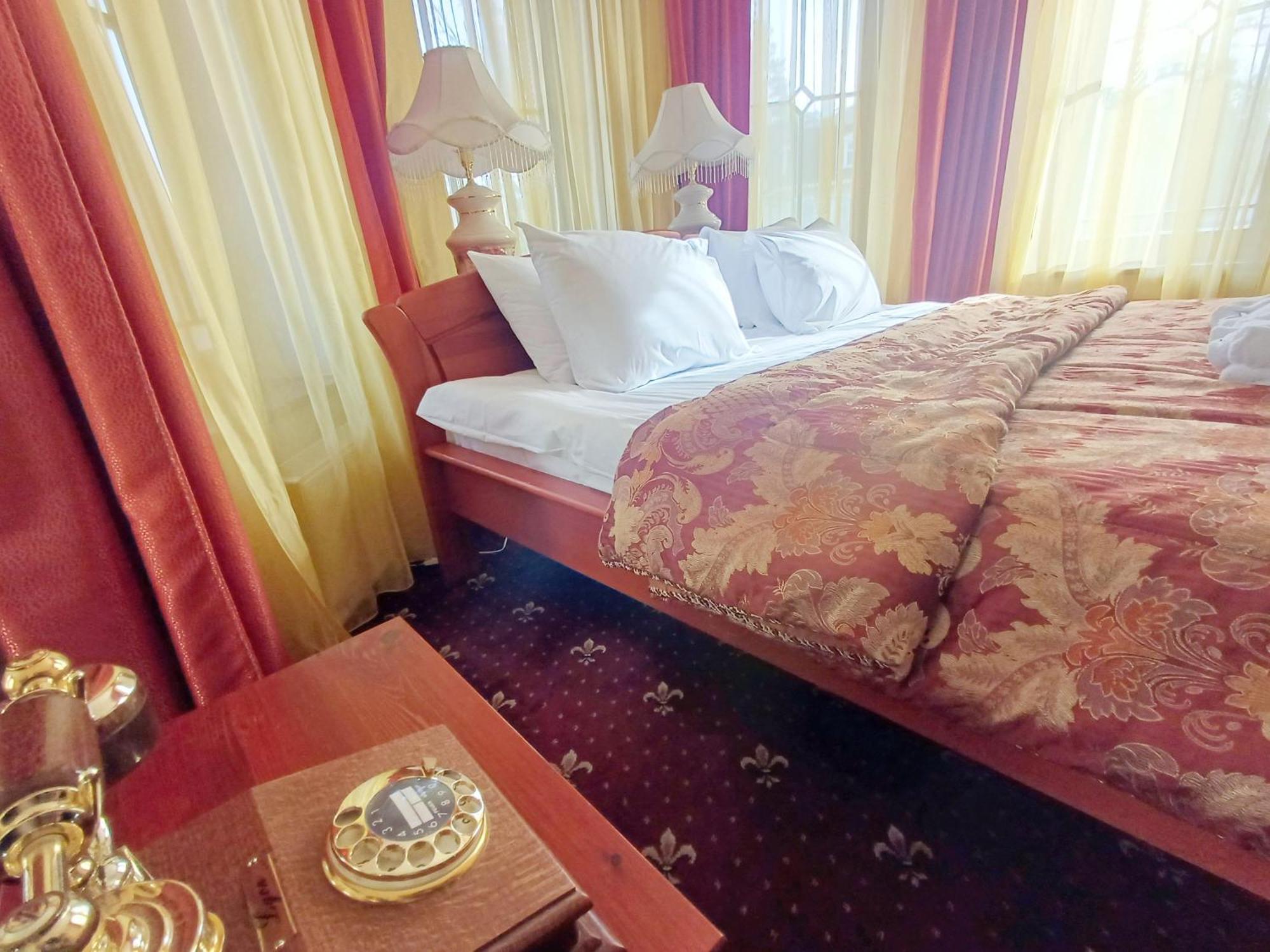 Pegasa Pils Spa Hotel Jūrkalne Buitenkant foto